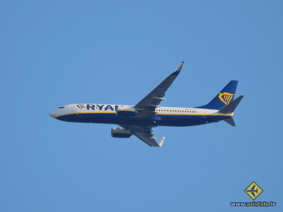 Boeing 737-8AS